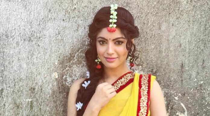 Akanksha Puri Biography, Age, Height, Family, Husband, Images Akanksha-Puri