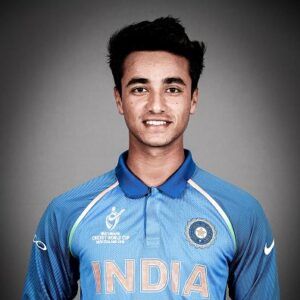 Abhishek Sharma (Cricketer) Biography, IPL 2020, Career, Age, Height ...