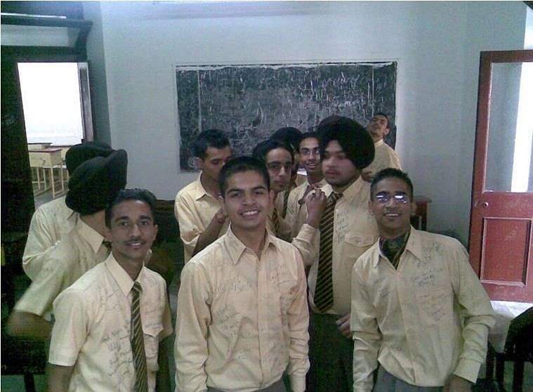 anuj sood school photos with friends