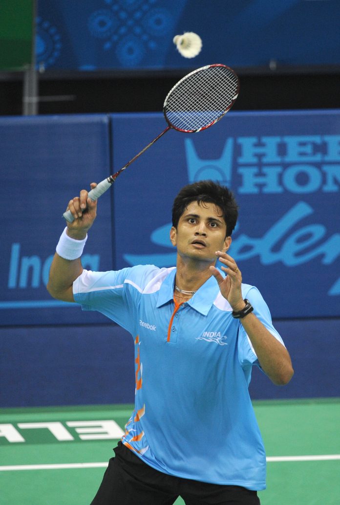 XIX_Commonwealth_Games-2010_Delhi_Badminton_(Men’s_Single)_Chetan_Anand_of_India_in_an_action_against_Snider_of_Canada,_at_Sirifort_Sports_Complex,_in_New_Delhi_on_October_07,_2010