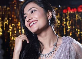 Dhanashree Verma Biography, Age, Husband, Family, Wiki, Facts and More dhanushree verma