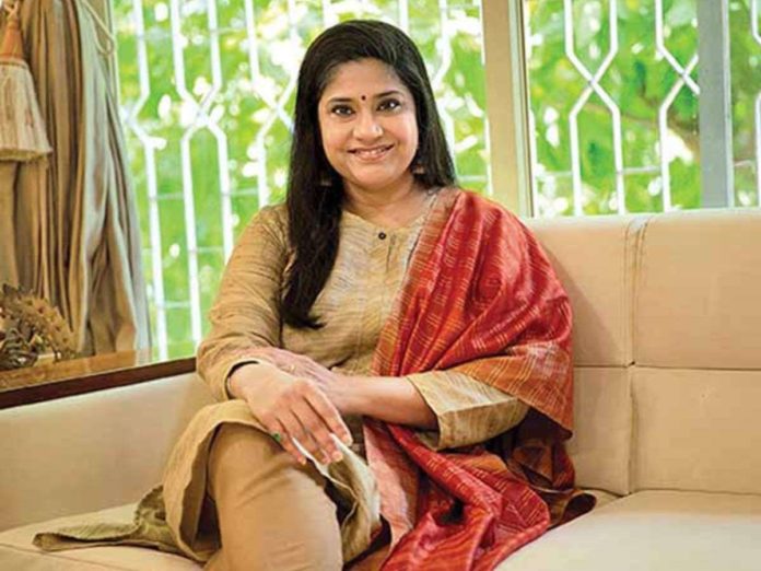 Renuka Shahane Biography, Age, Husband, Children, Family, Caste, News