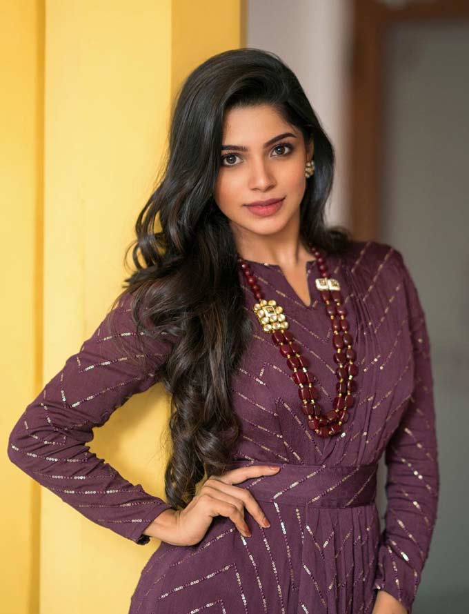Divyabharathi's Wiki, Age, Elevation, Physical Look, Wife, Spouse, Sweetheart, Household, Connection, Bio, Facts, Photos, Videos & More 3 Divyabharathi Photo