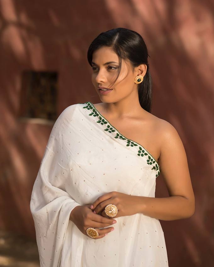 Shalini Chauhan's Wiki, Age, Elevation, Physical Appearance, Husband, Sweetheart, Family Members, Partnership, Biography, Truths, Photos, Videos & More 8 Shalini Chauhan Pictures