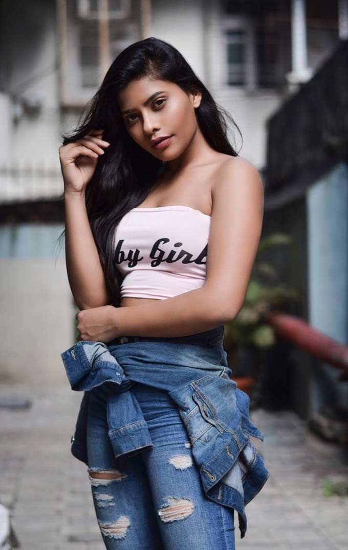 Shalini Chauhan's Wiki, Age, Elevation, Physical Appearance, Husband, Sweetheart, Family Members, Partnership, Biography, Truths, Photos, Videos & More 10 Shalini Chauhan wiki Imgs