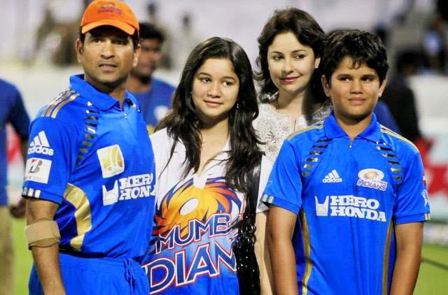 Arjun-Tendulkar-with-sister-image