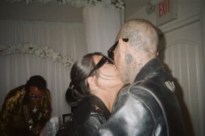 kourtney and travis wedding picture