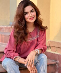 Avneet Kaur Biography, Age, Height, Family, Birthday, Boyfriend, Net Worth & More 11 Avneet Kaur