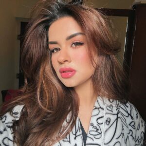 Avneet Kaur Biography, Age, Height, Family, Birthday, Boyfriend, Net Worth & More 8 Avneet Kaur