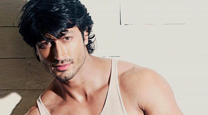Vidyut Jammwal Biography, Age, Height, Girlfriend, Wife, Family & More Vidyut Jammwal Biography