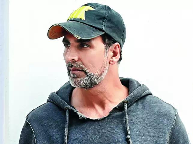 akshay kumar may become the new face of governments road safety campaign