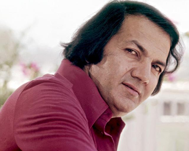 Prem Chopra Biography,Birthday,Family,Career,Awards and Images - HotGossips